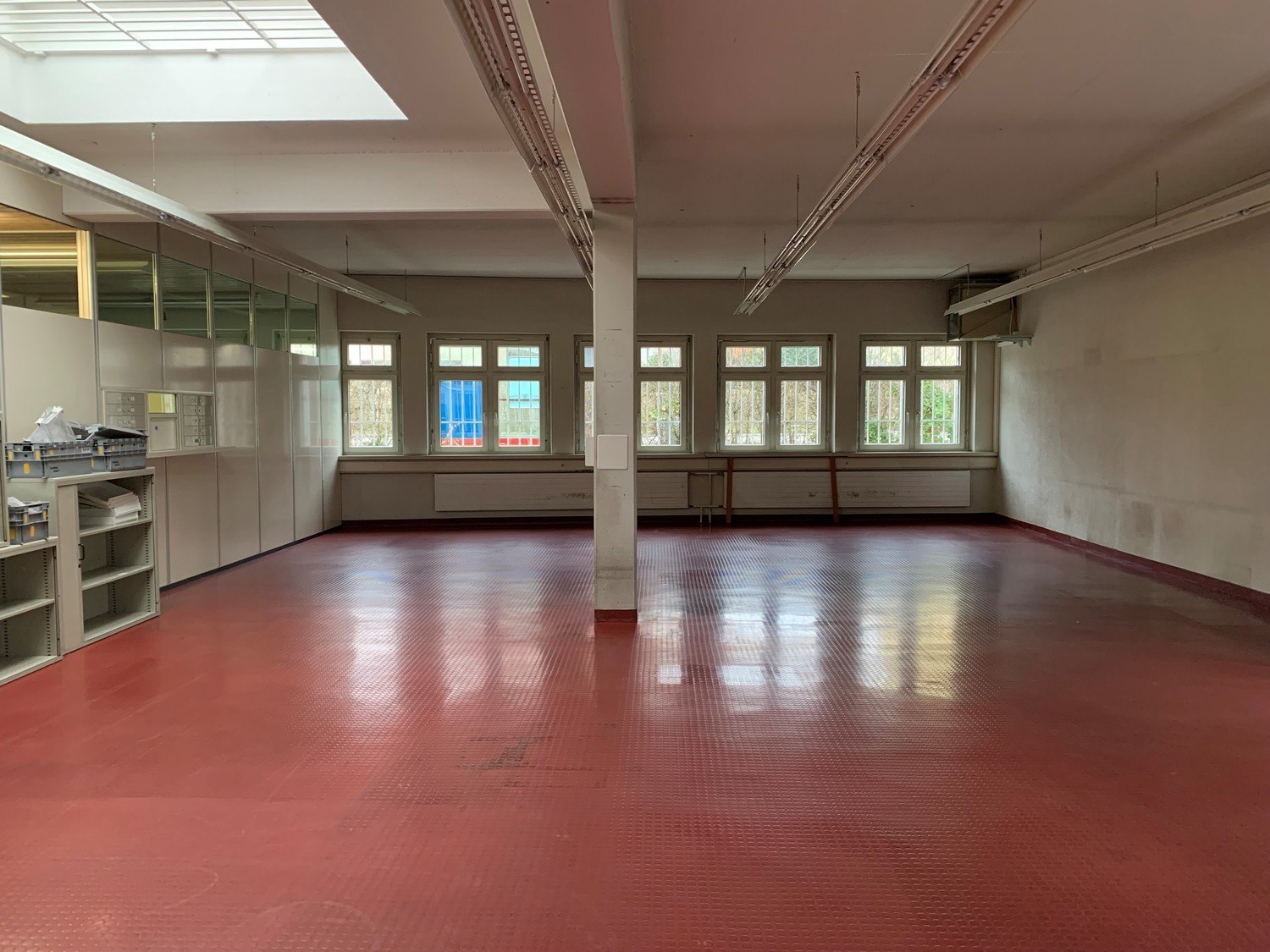 84m² commercial, photo 2 of 10