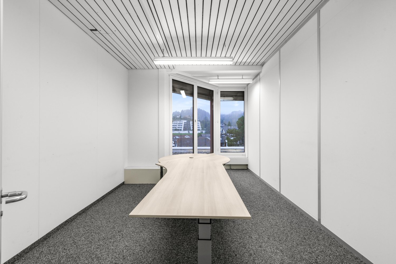 793m² commercial