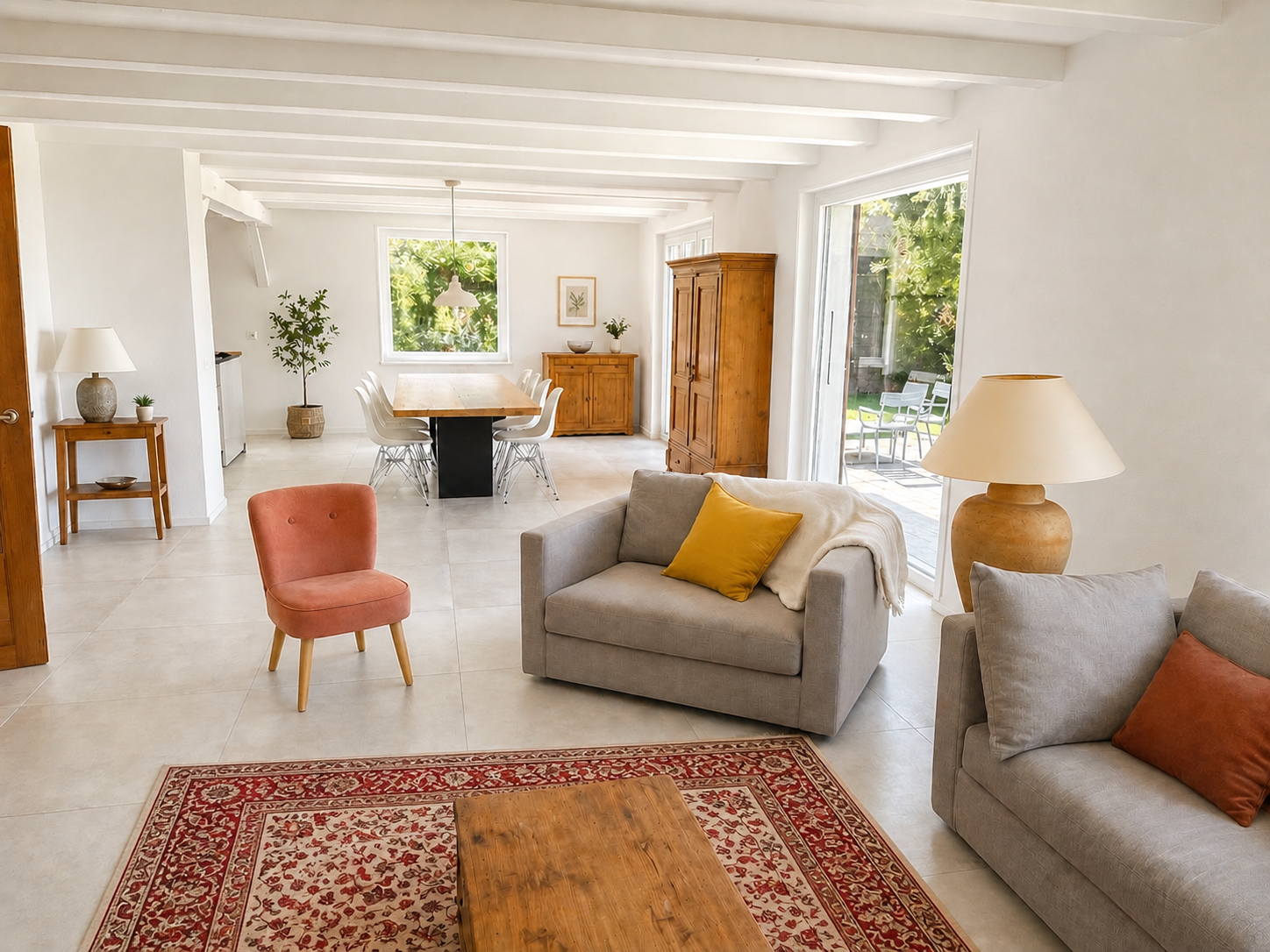 5 rooms villa, photo 1 of 10