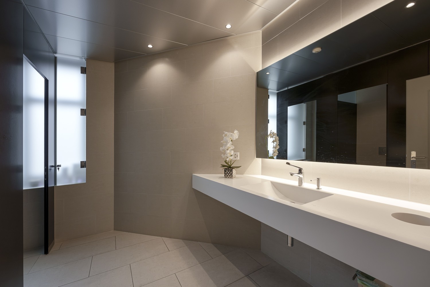 440m² office, photo 9 of 10