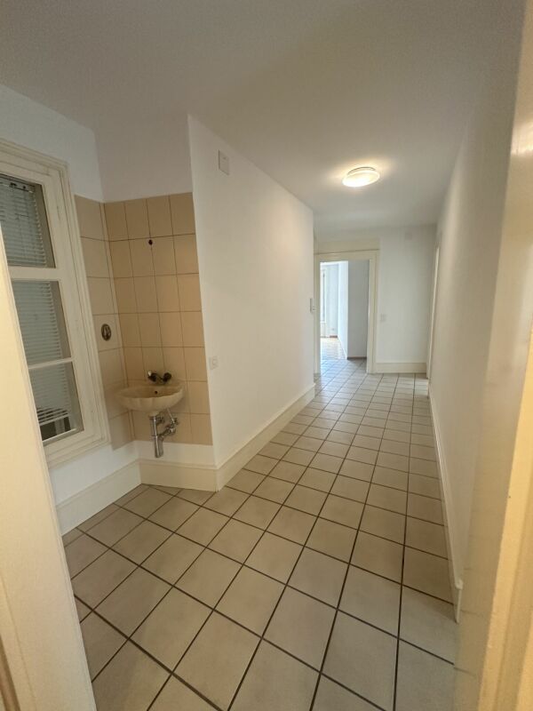 4 rooms apartment, photo 9 of 10