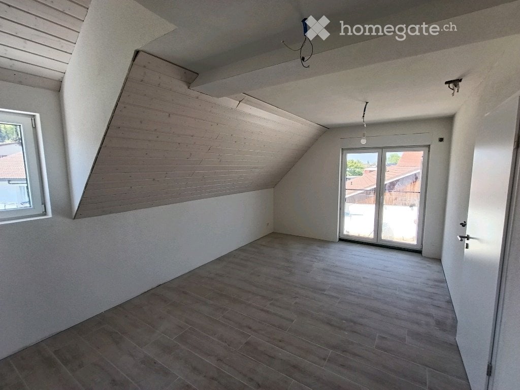 Casa singola di 7 ½ locali","description":"Questa spaziosa casa di nuova costruzione combina l'abitare moderno con una posizione ideale: scuole, possibilità di acquisto e mezzi pubblici sono nelle vicinanze. Dotata delle ultime tecnologie e di ambienti luminosi e aperti, offre un elevato comfort abi