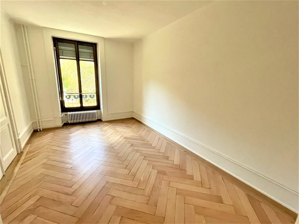 4 rooms apartment, photo 7 of 8
