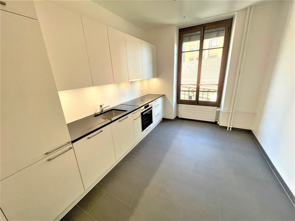 4 rooms apartment, photo 3 of 8