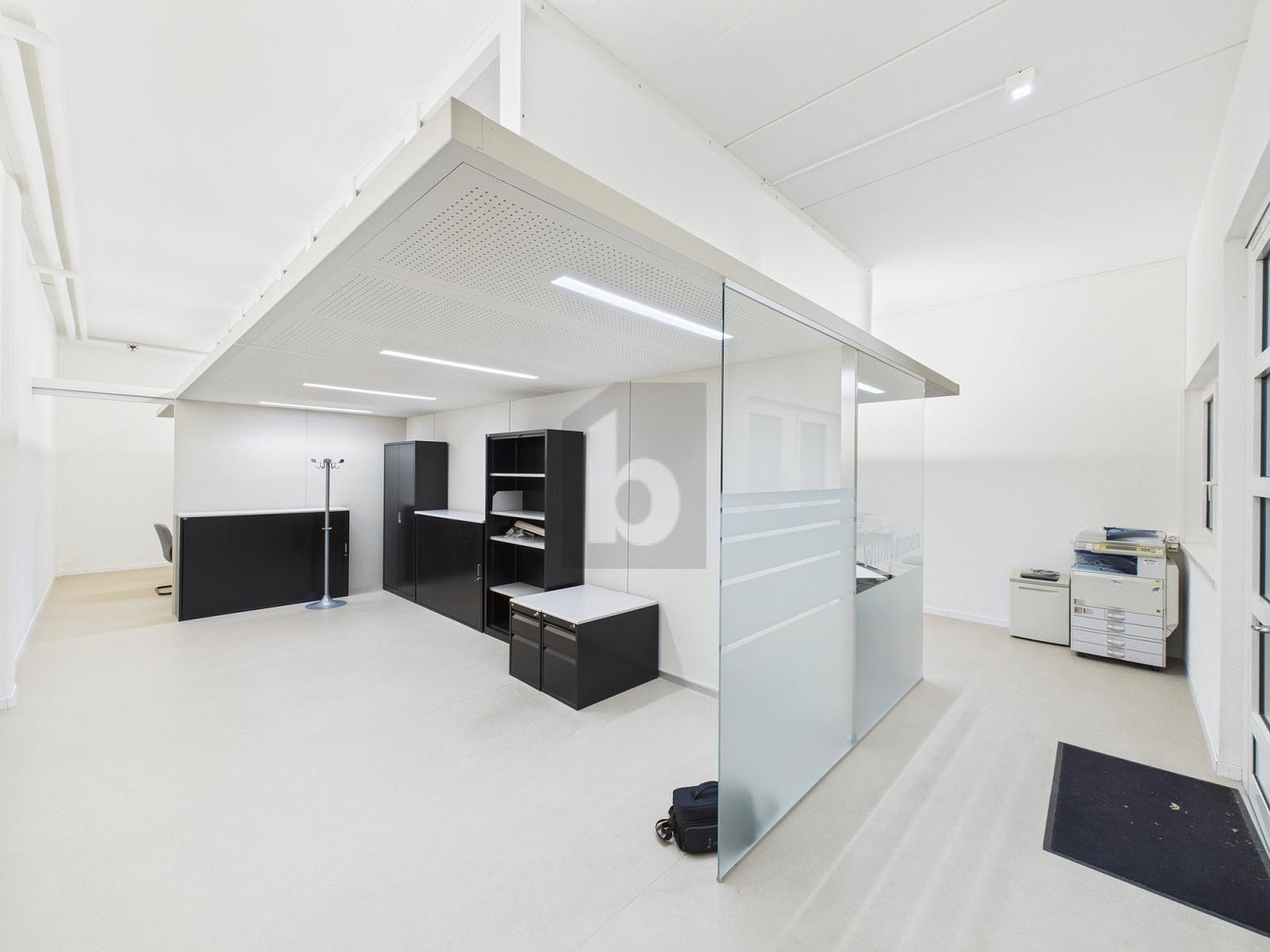 86m² office, photo 1 of 4