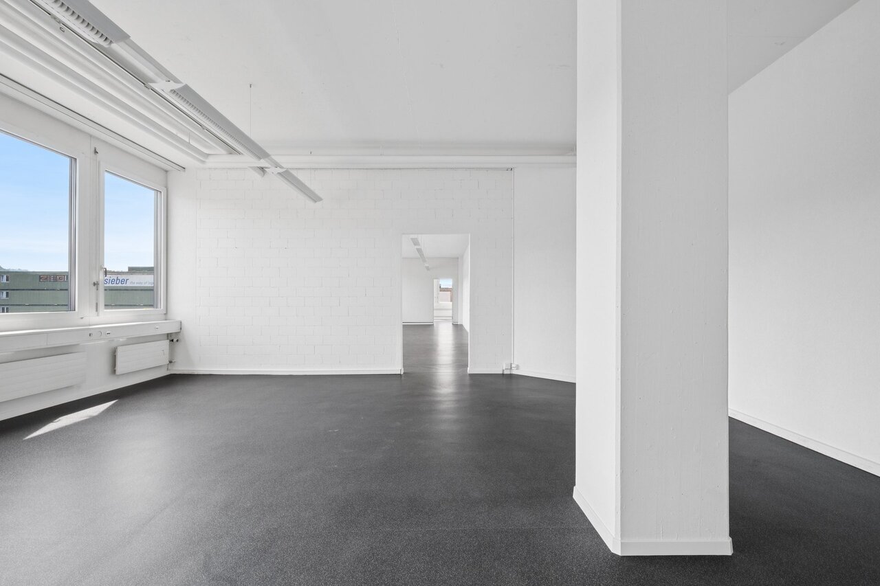 77m² office, photo 4 of 4