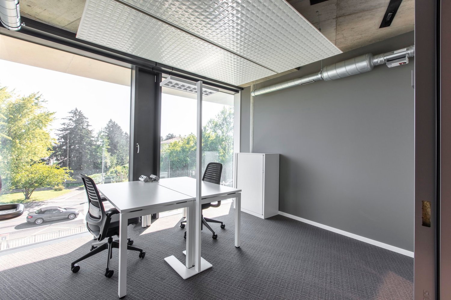 Office, photo 4 of 10