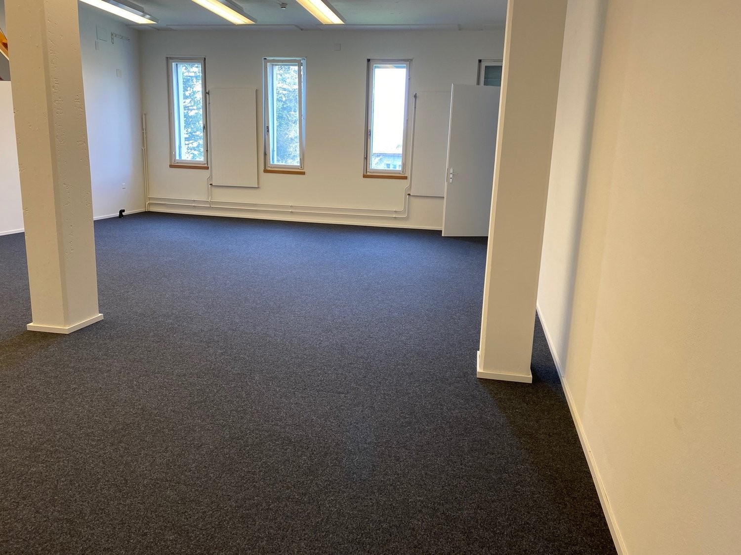 145m² commercial, photo 2 of 5