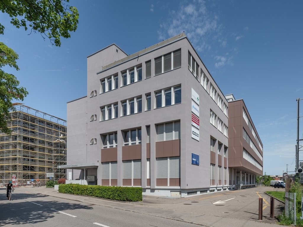 1486m² commercial, photo 2 of 10