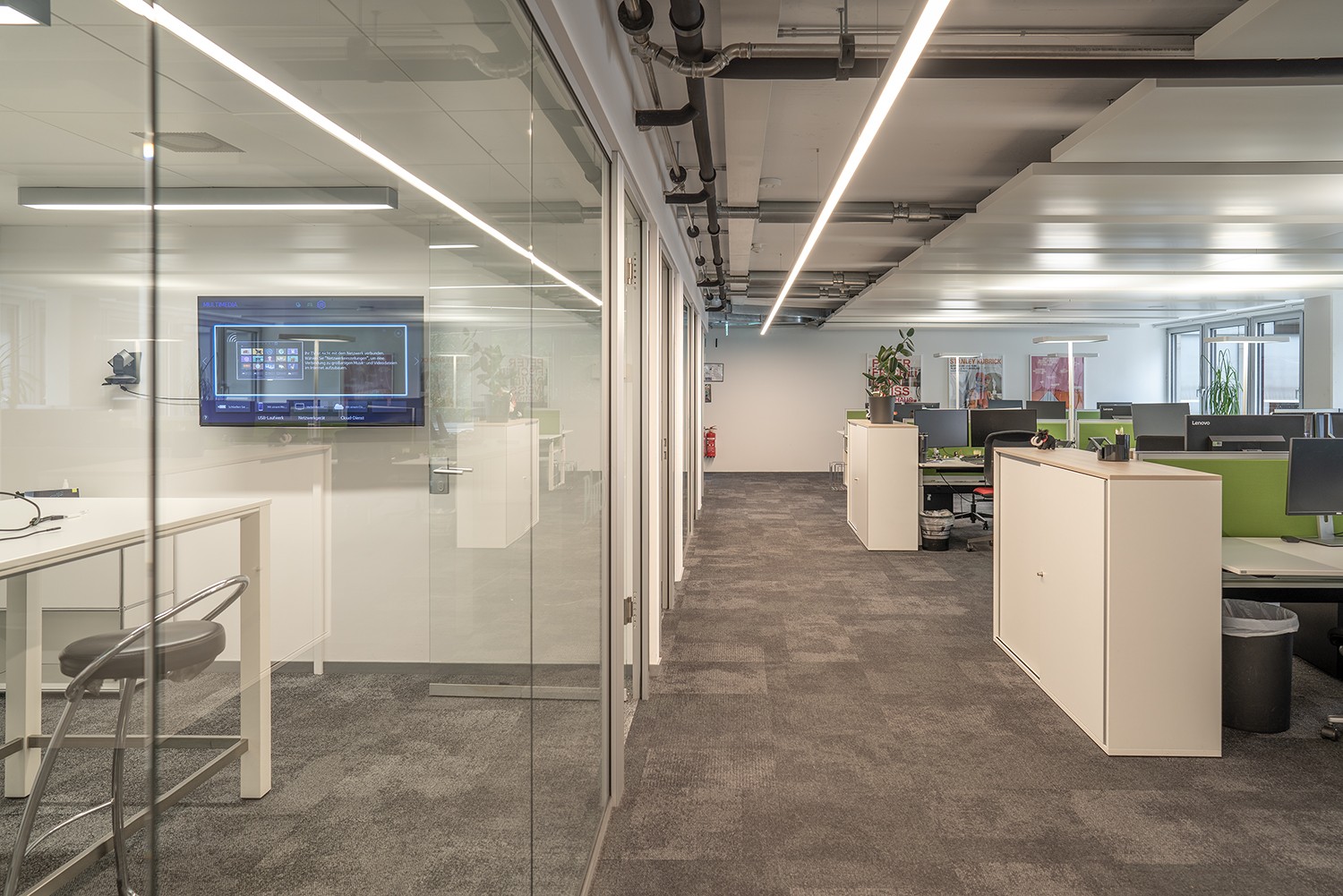 1126m² office, photo 4 of 10
