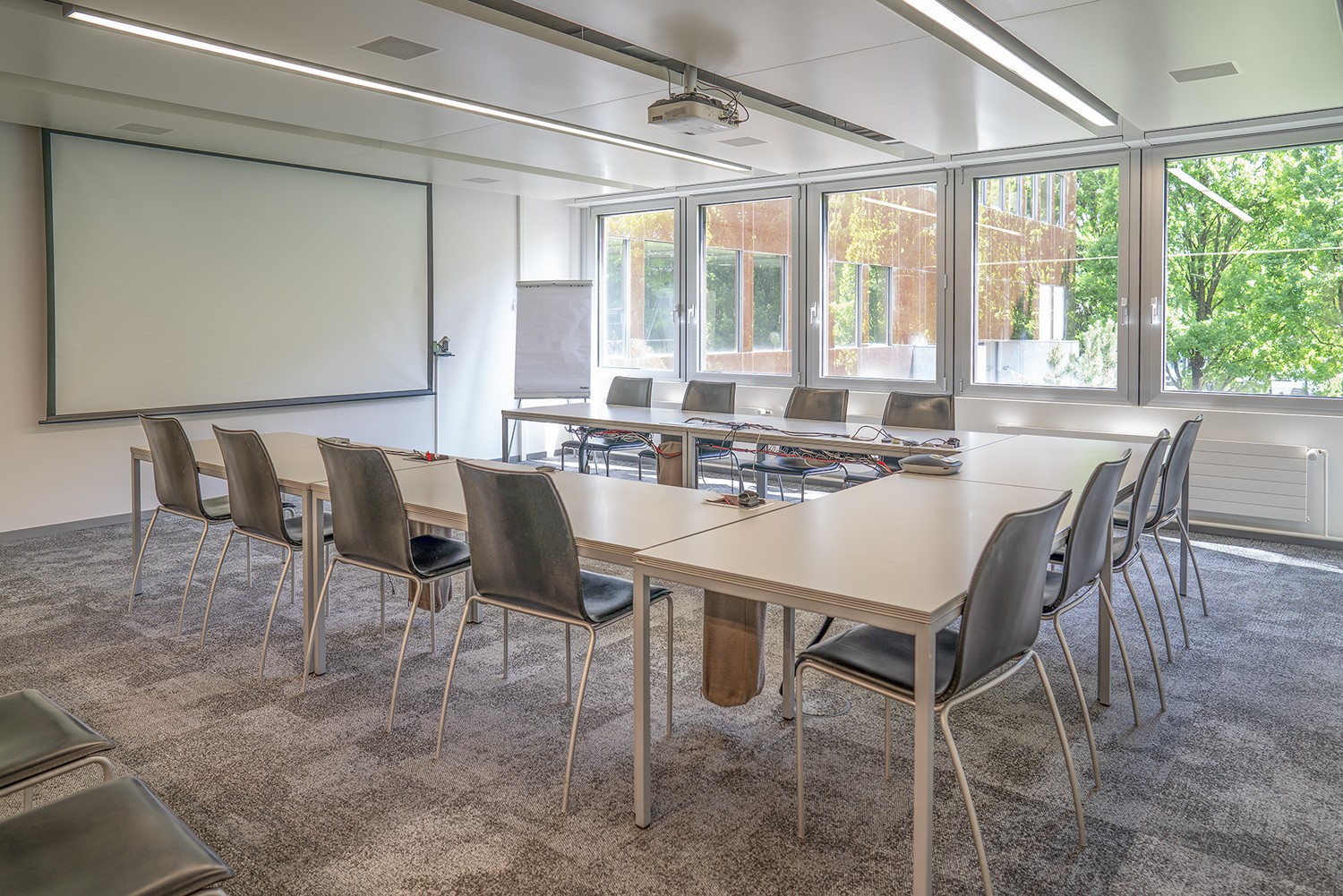 1126m² office, photo 9 of 10