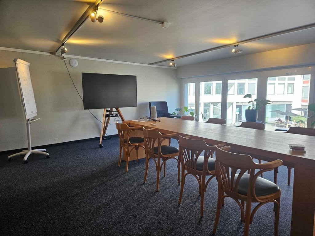 275m² commercial, photo 5 of 10