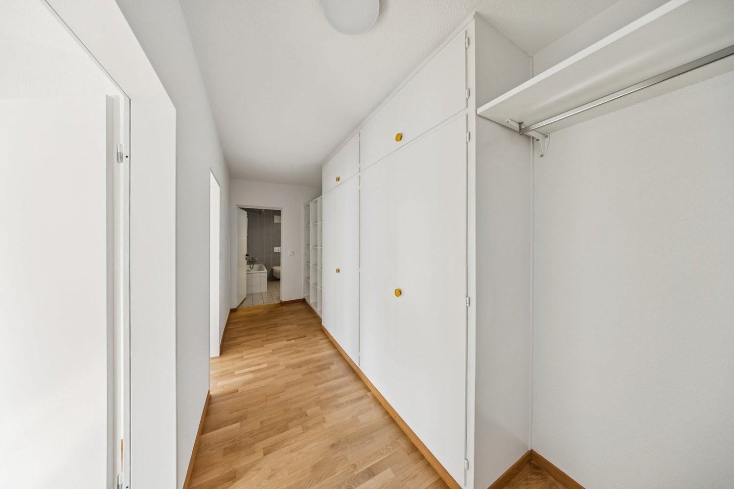 4 rooms apartment, photo 8 of 10