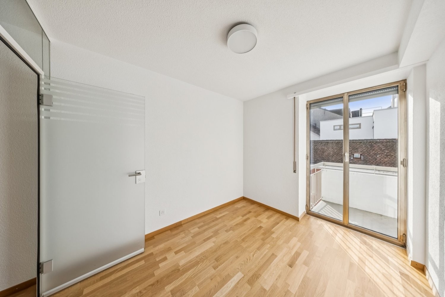 4 rooms apartment, photo 3 of 10
