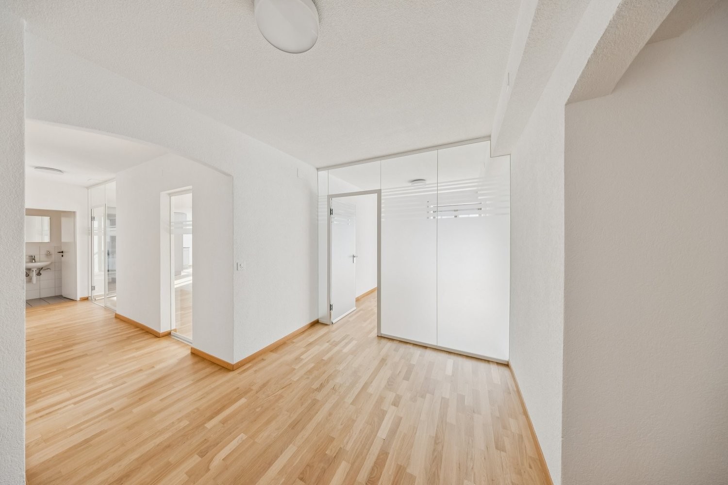 4 rooms apartment, photo 10 of 10