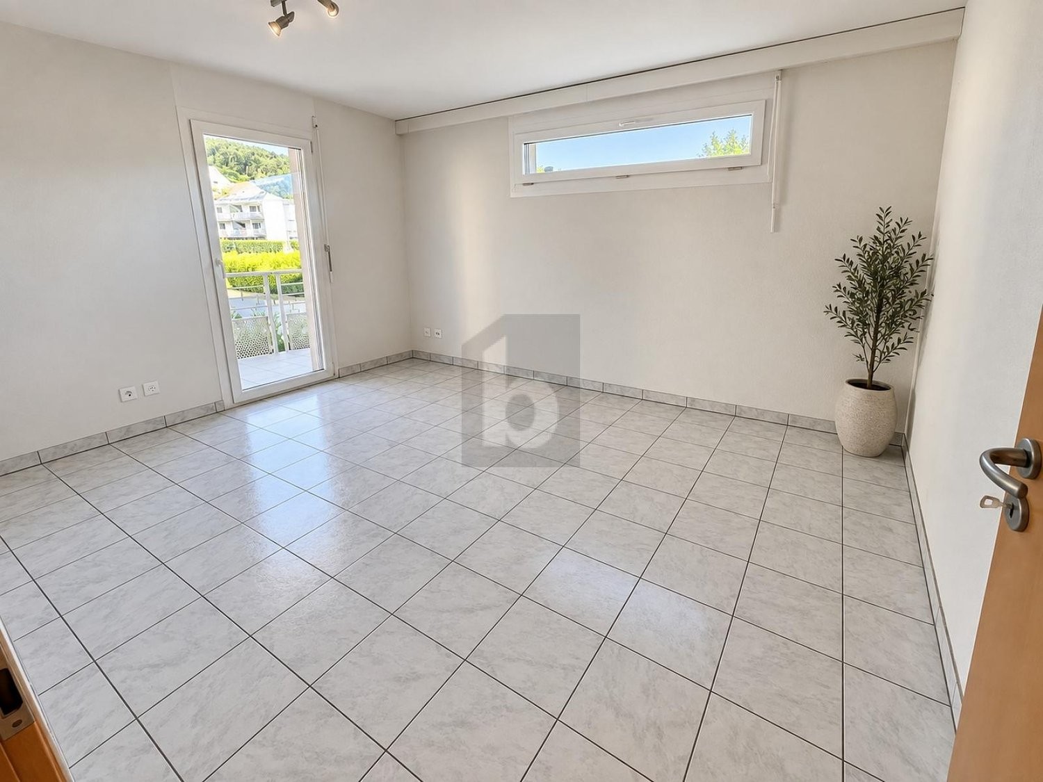 130m² office, photo 3 of 4