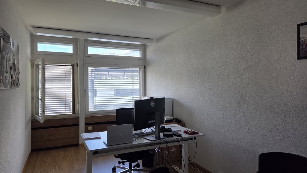 19m² office, photo 2 sur 8
