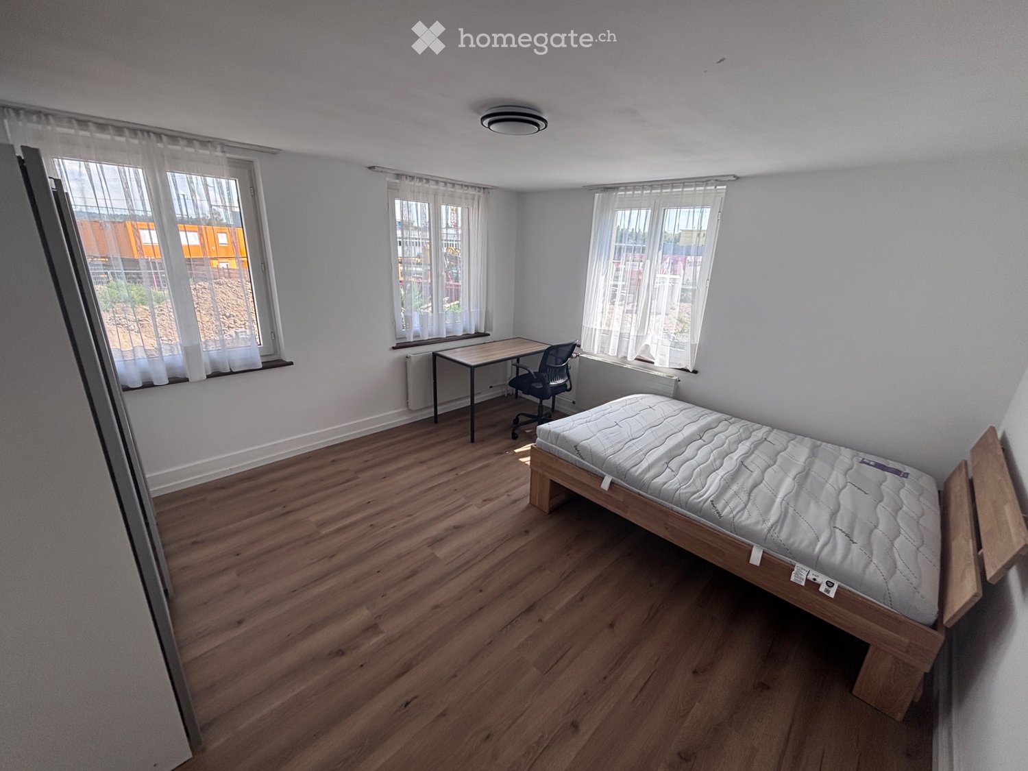 1 room single room