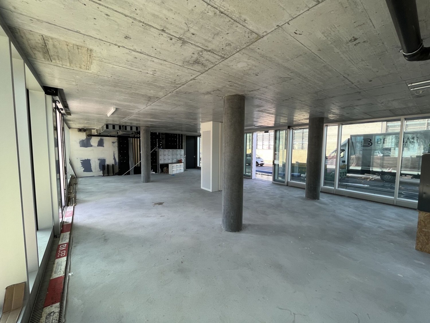 65m² shop, photo 5 of 7