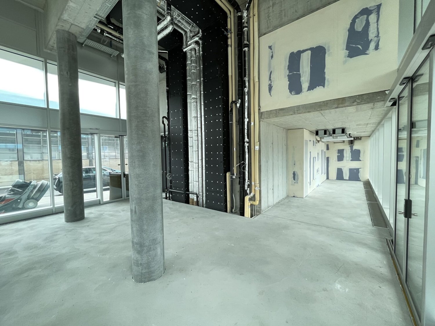 65m² shop, photo 6 of 7