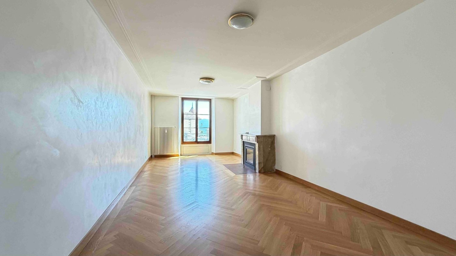 6 rooms apartment