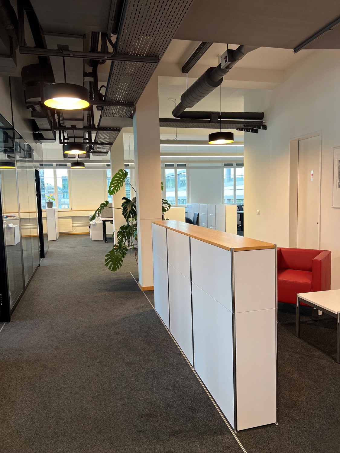 442m² office, photo 8 of 9