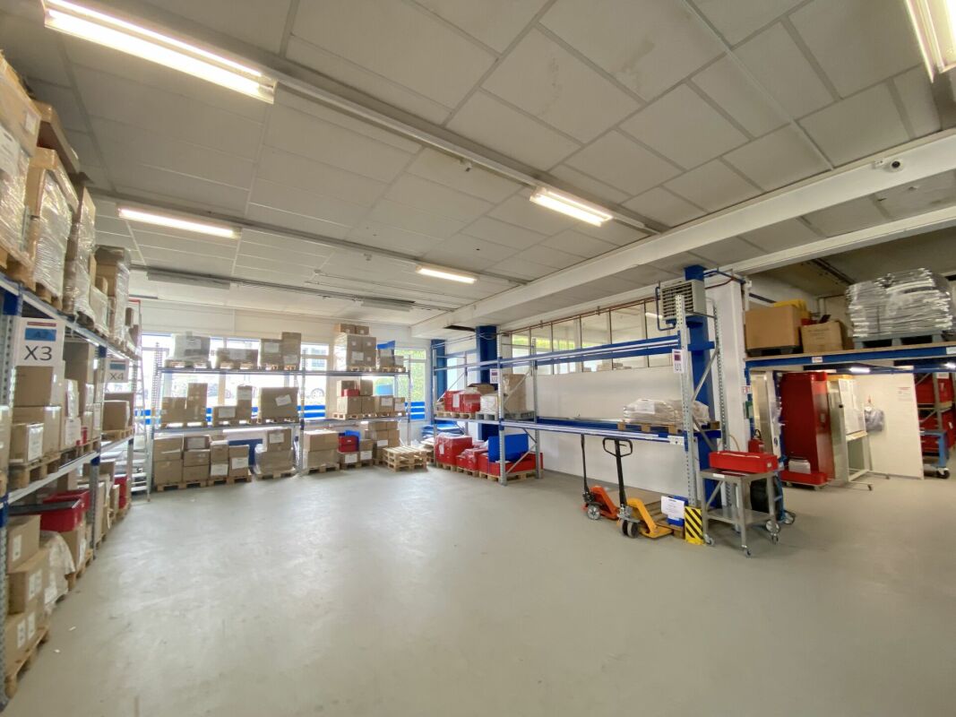 1000m² commercial, photo 2 of 10