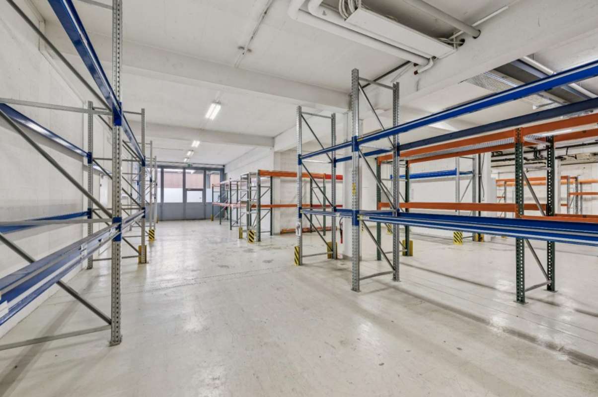 1000m² commercial, photo 1 of 10