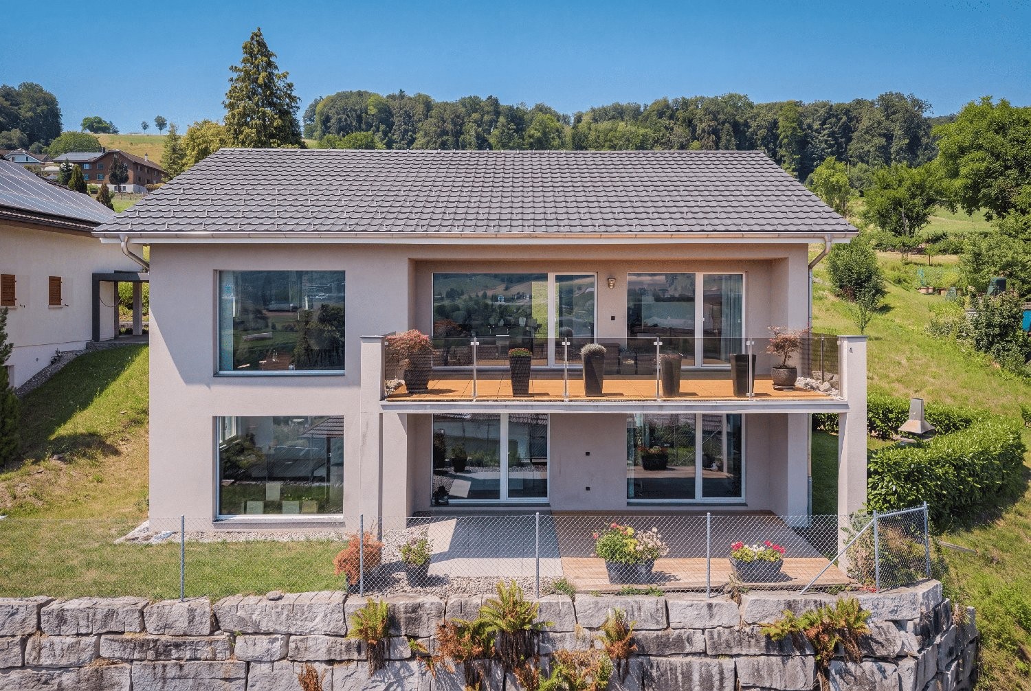 1616m² building land