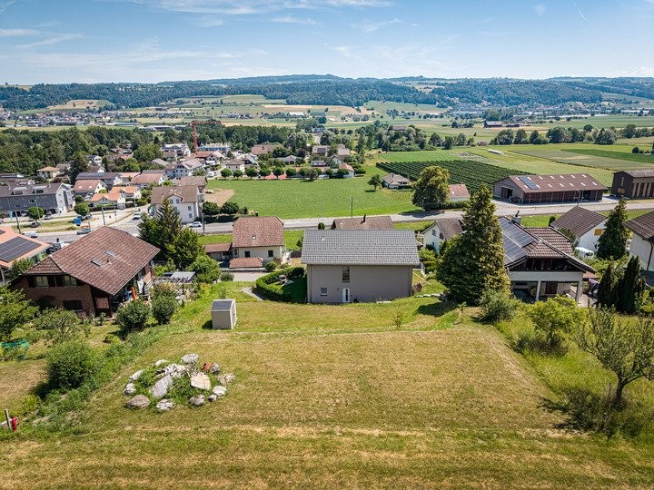 1616m² building land