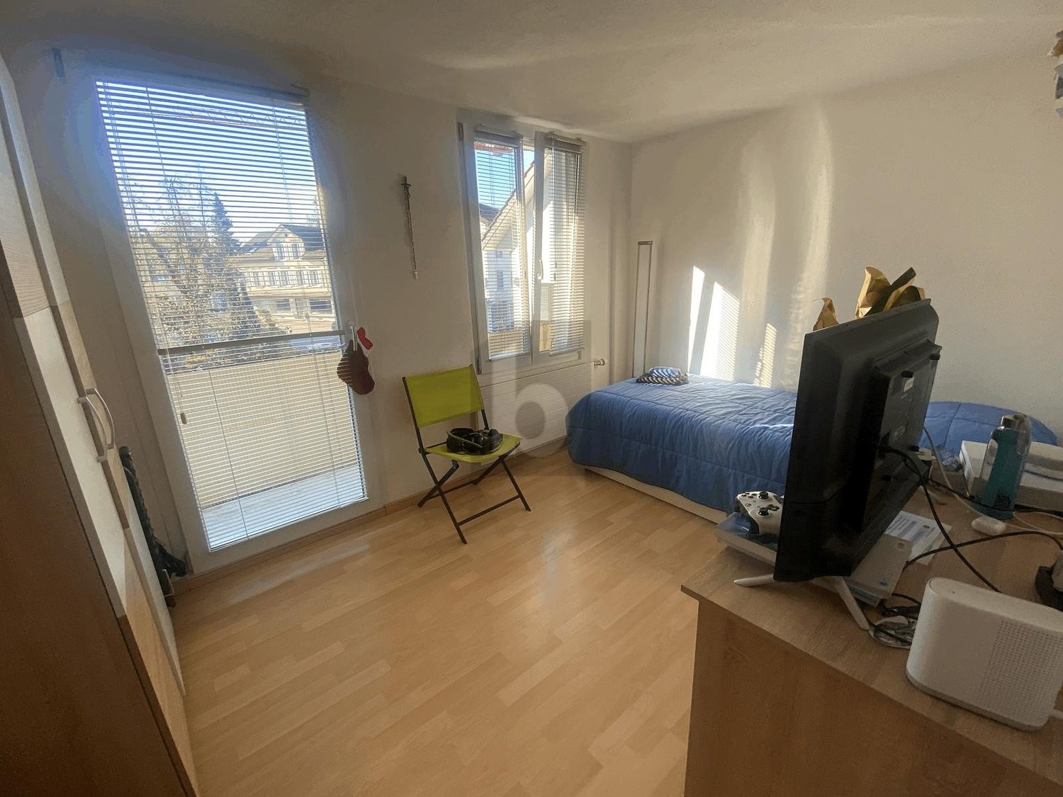 5 rooms apartment