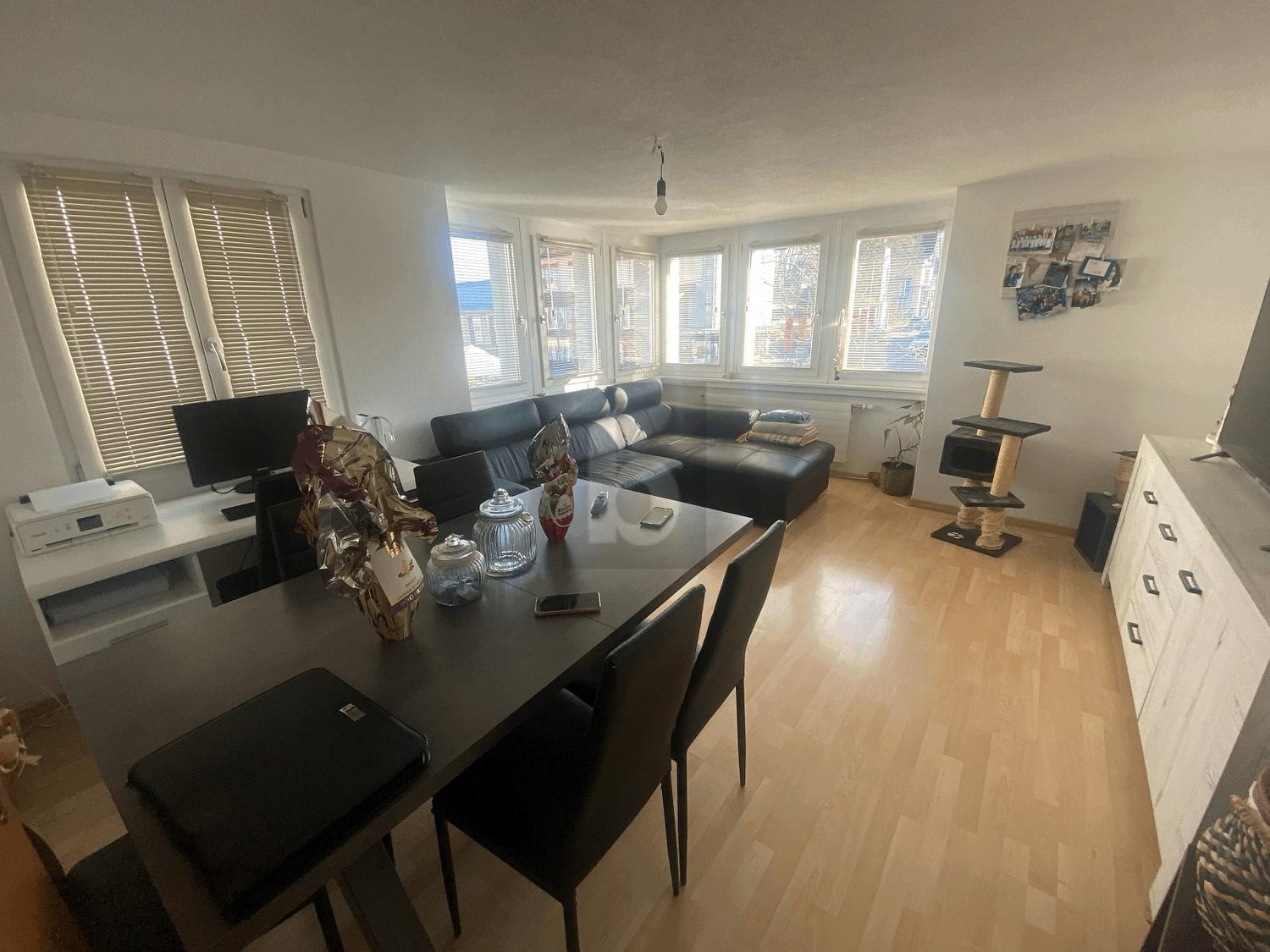5 rooms apartment