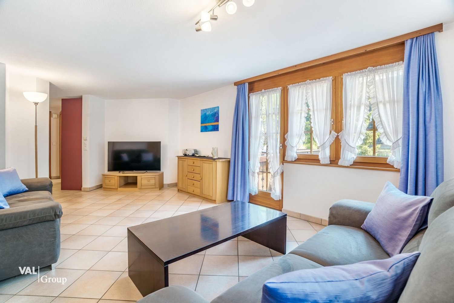 Multi family house, photo 7 of 10