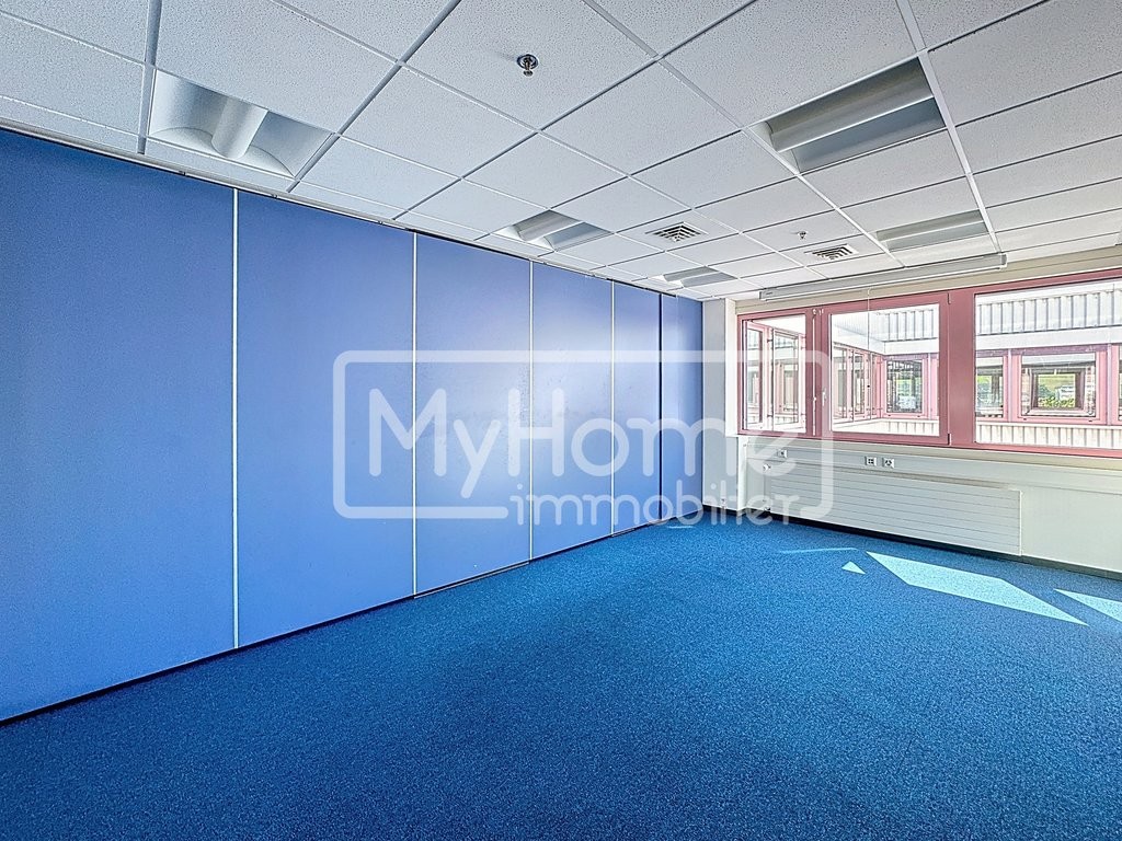 1485m² shop, photo 2 of 10