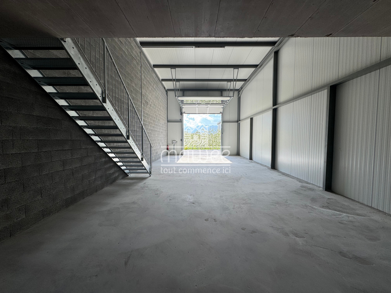 Single garage, photo 4 of 6