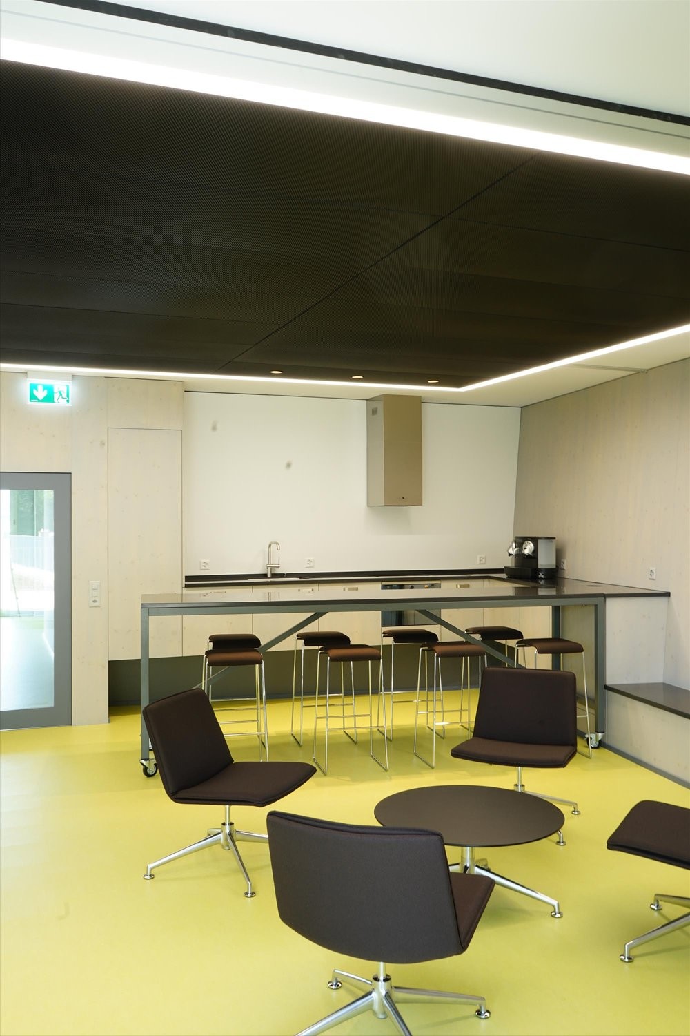 71m² office, photo 2 of 9