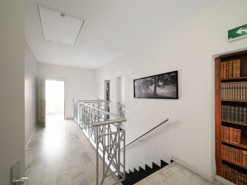 316m² arcade, photo 5 of 5