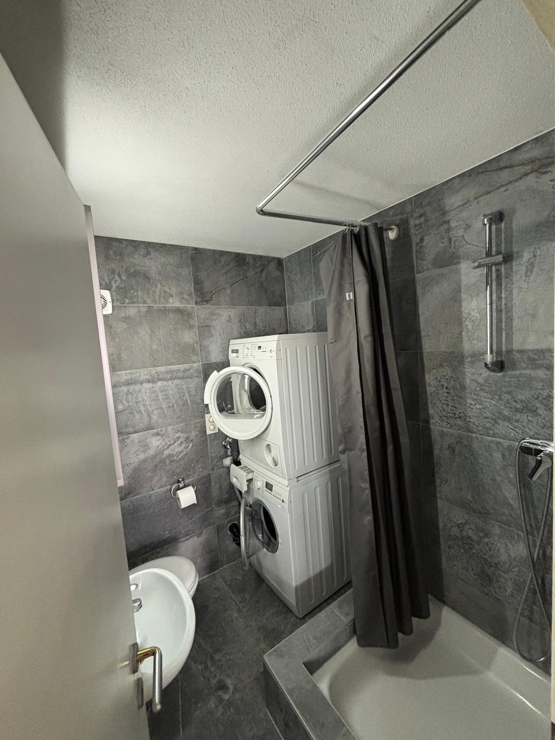 1 room apartment, photo 5 of 6