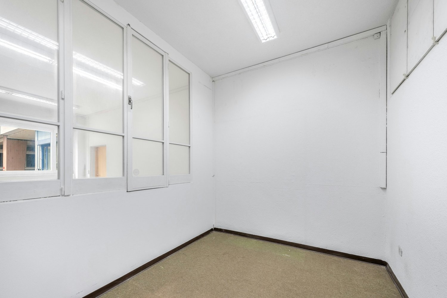 33m² office, photo 1 of 6