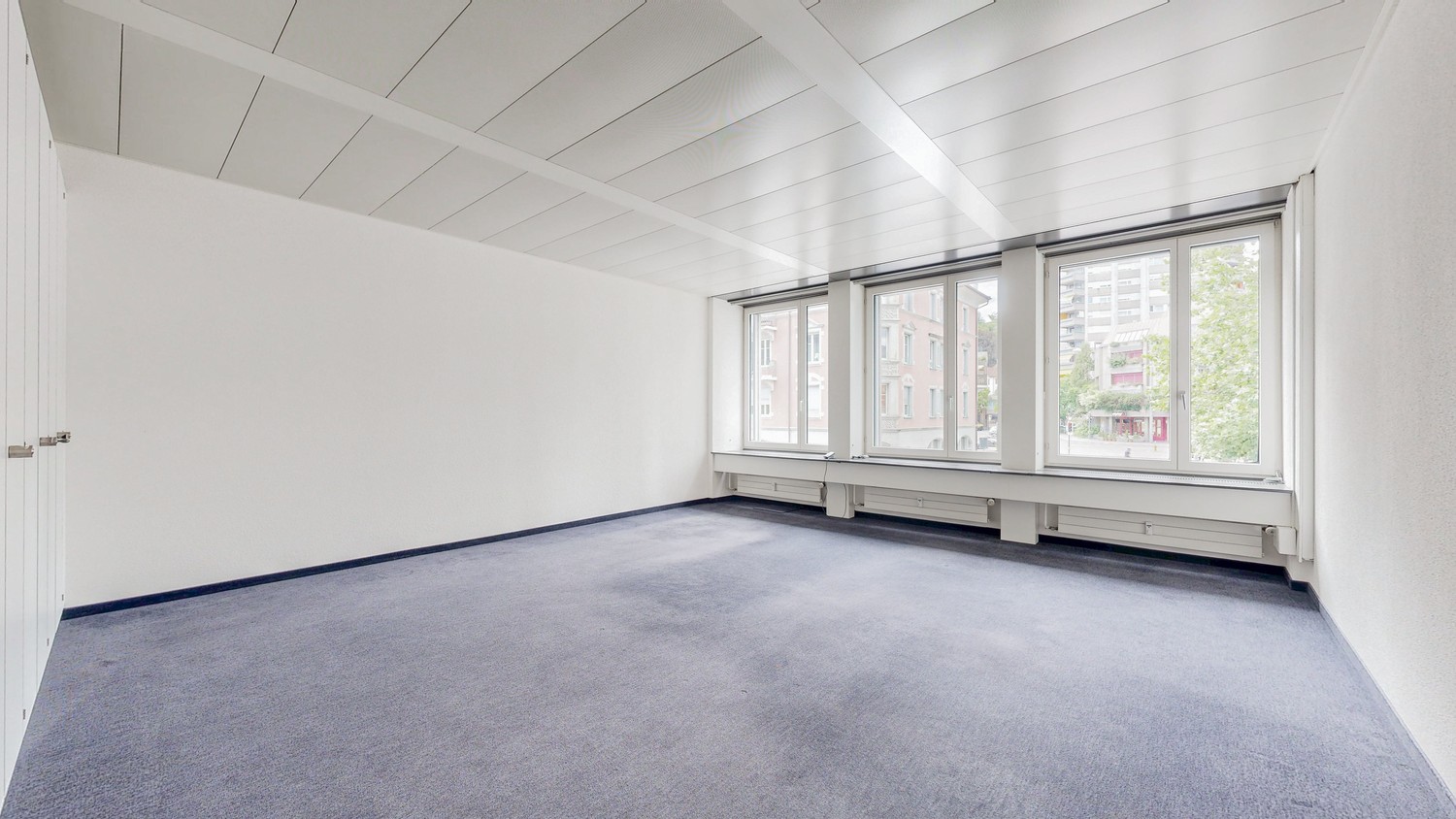 456m² office