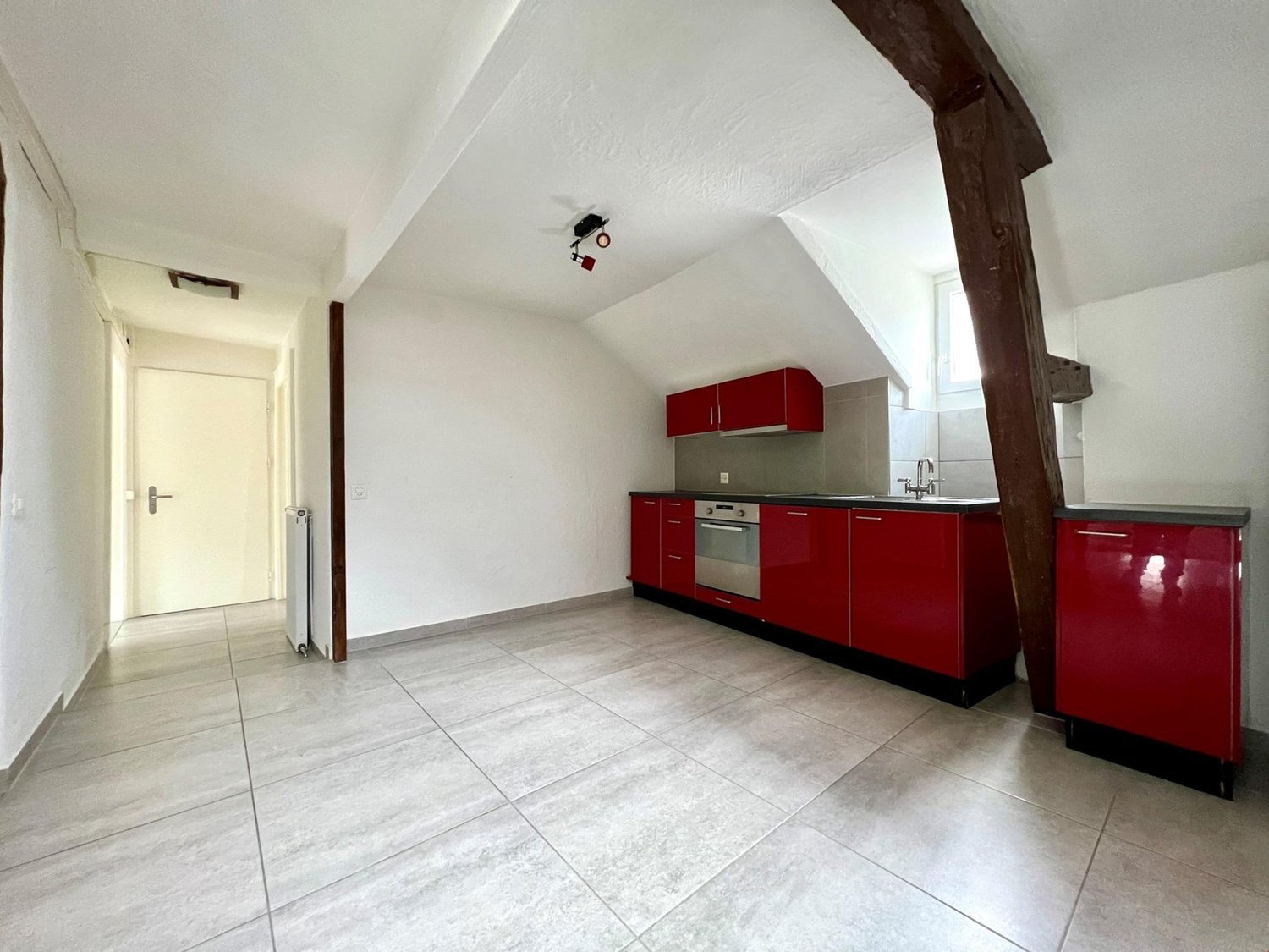Appartamento di 2 ½ locali, foto 2 di 5