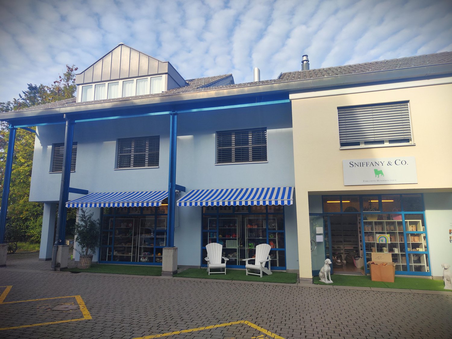 91m² shop, photo 2 of 4