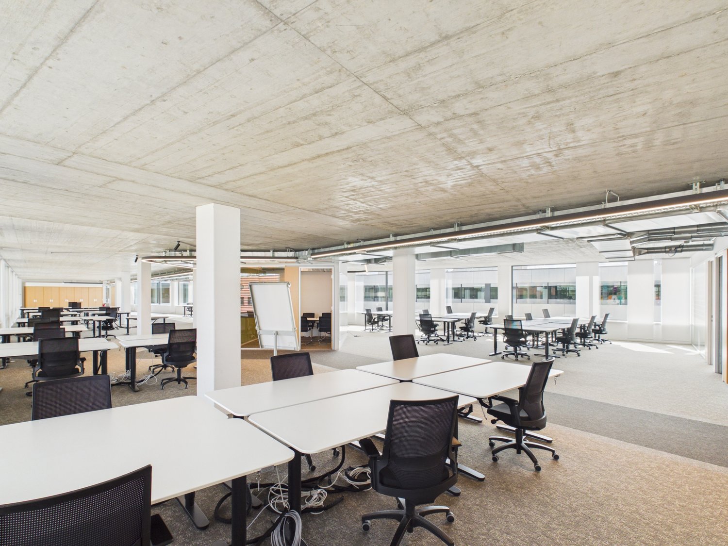 1190m² office, photo 8 of 10