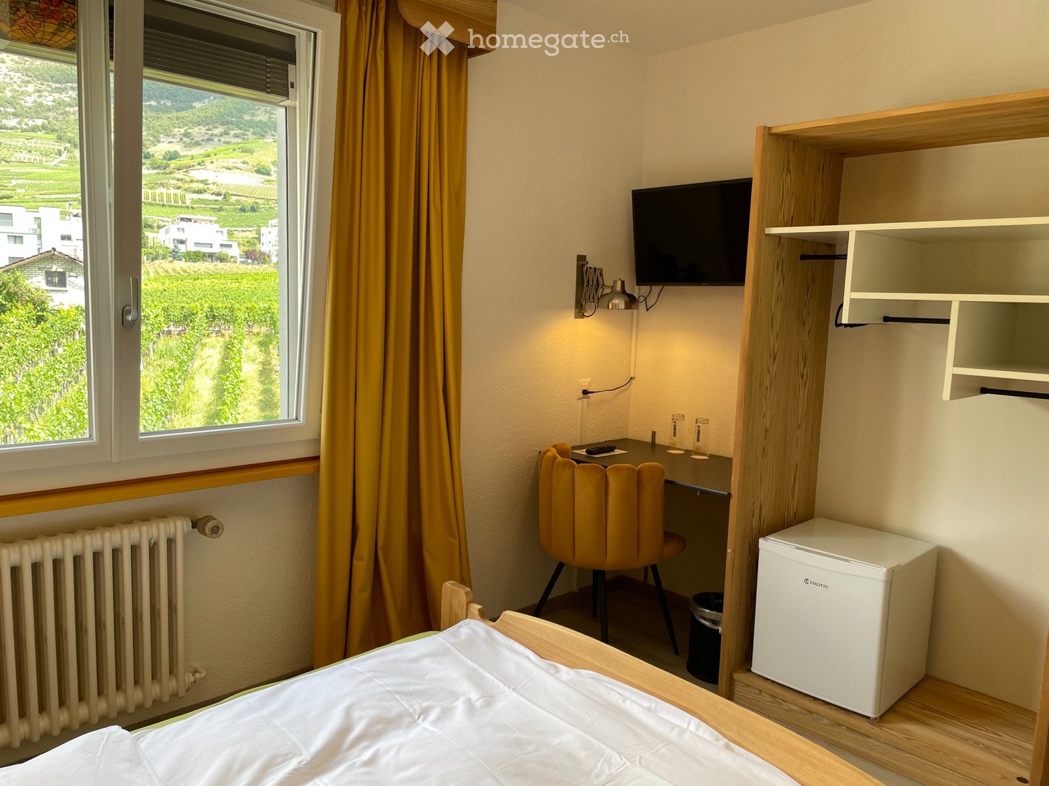 1 room single room