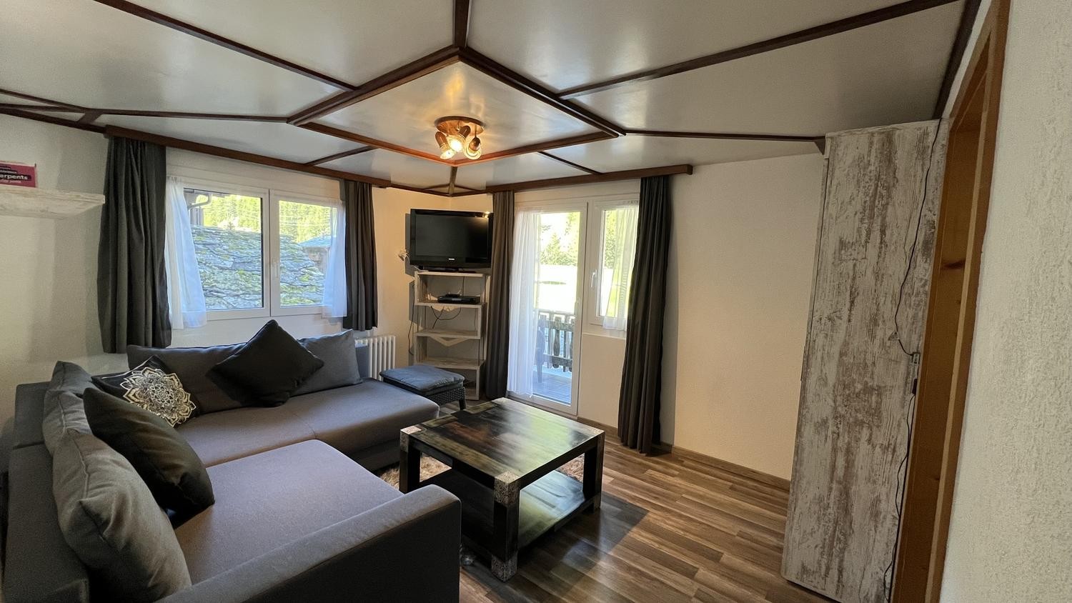 3 rooms apartment, photo 1 of 6
