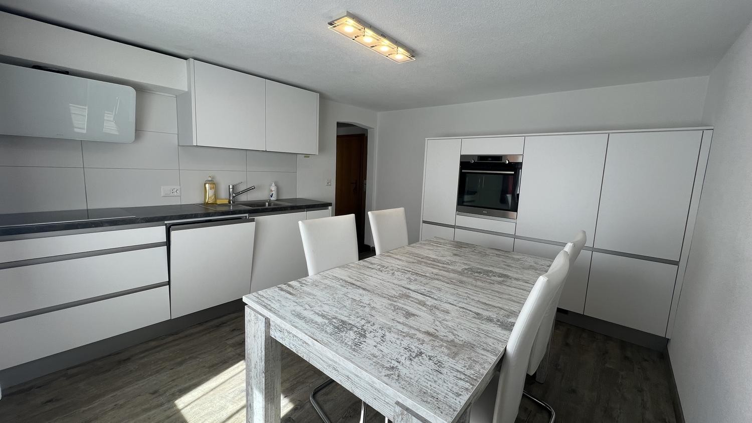 3 rooms apartment, photo 2 of 6