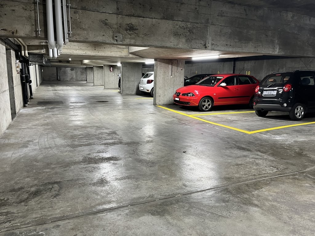 Underground slot, photo 3 of 3