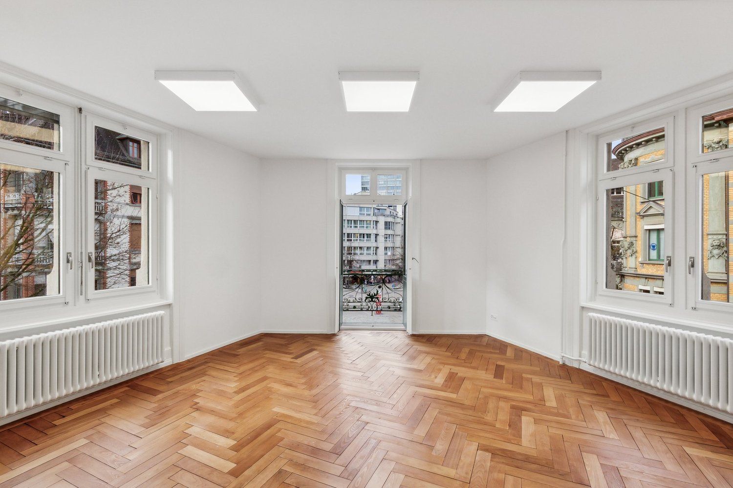 13m² office, photo 3 of 8