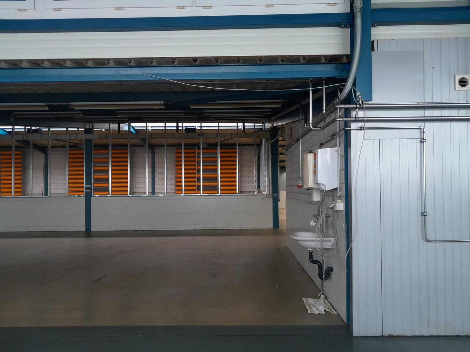 708m² storage room, photo 7 of 7
