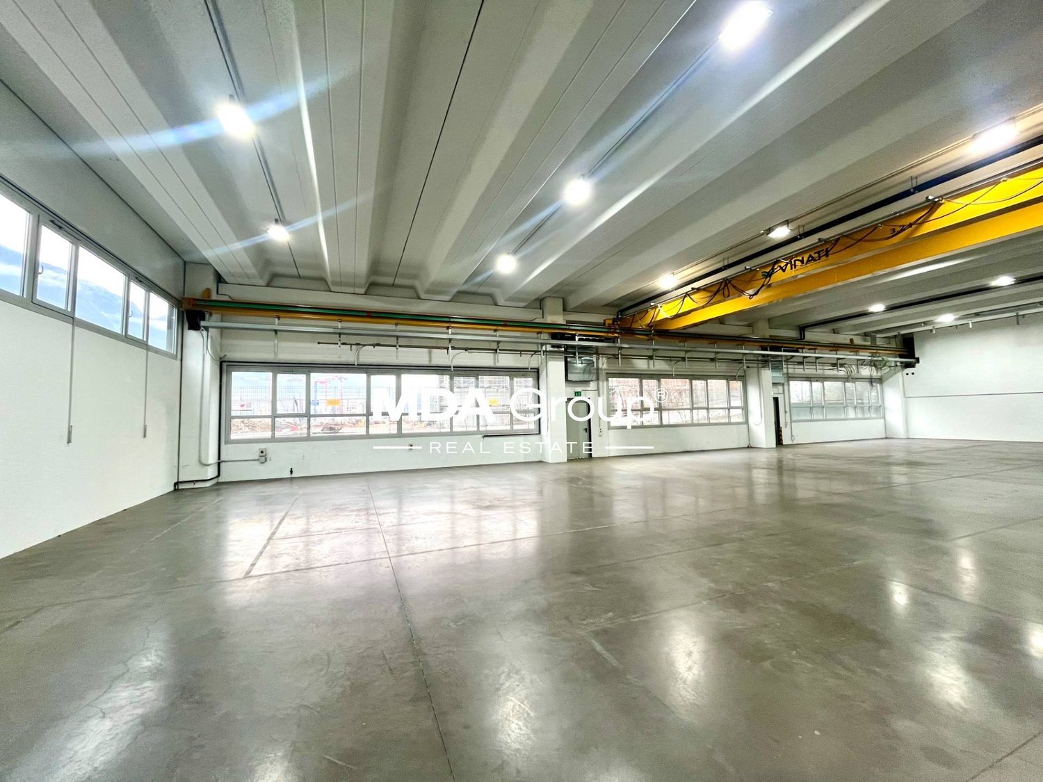 1500m² de local de stockage